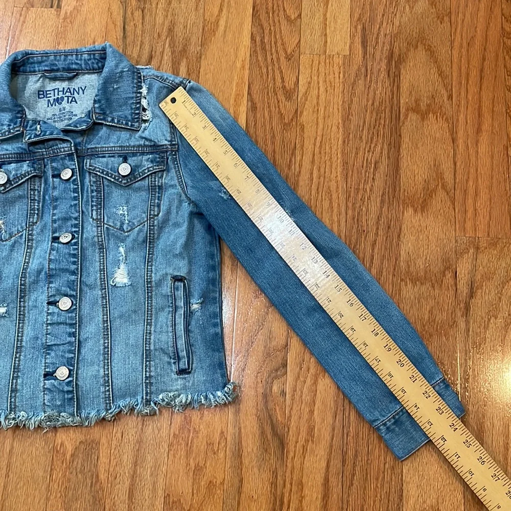 Bethany Mota 100% Cotton Size Medium Jean Jacket Punk Lives Frayed Hems Blue - Picture 3 of 14